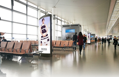 南京機場國內(nèi)、國際出發(fā)指廊候機廳雙面圖騰燈箱套裝廣告
