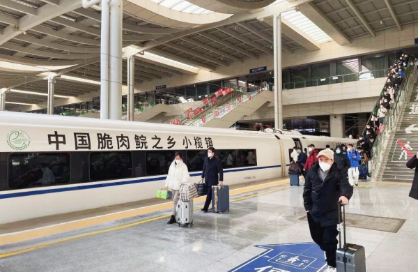 高鐵列車(chē)冠名廣告價(jià)格多少錢(qián)？政府特產(chǎn)食品高鐵廣告案例