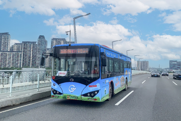廣州公交車(chē)身廣告價(jià)格多少錢(qián)？廣州巴士廣告線路優(yōu)勢(shì)