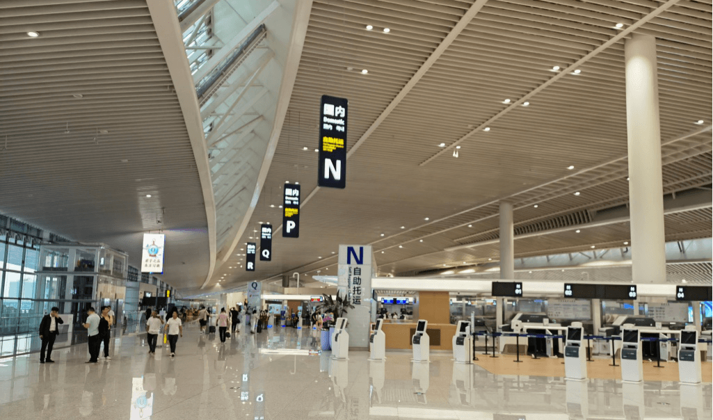 青島膠東機場廣告價格多少錢？青島機場航站樓最醒目廣告位優(yōu)勢