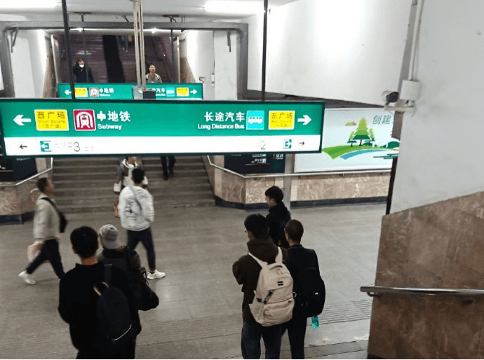 鄭州站廣告價格收費多少錢？鄭州火車站高鐵春運熱門出站廣告位