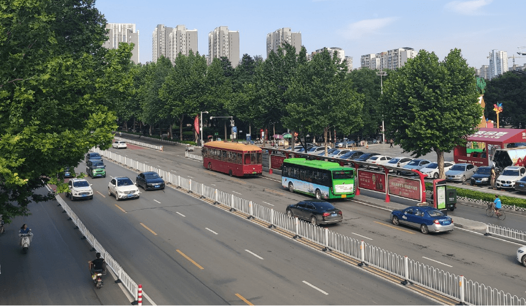 邢臺候車亭站臺廣告價格多少錢？邢臺公交車站站亭廣告位置優(yōu)勢