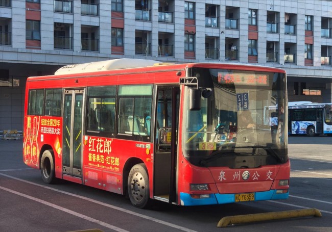 泉州公交巴士外車(chē)身廣告優(yōu)勢(shì)線(xiàn)路推薦，泉州公交車(chē)身廣告價(jià)格收費(fèi)
