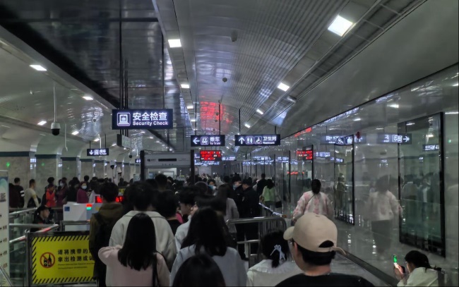 武漢地鐵播音導(dǎo)向廣告價(jià)格種類，武漢地鐵列車站臺(tái)語(yǔ)音播報(bào)廣告