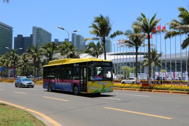 海口公交車身外包車貼展會案例圖，?？诠话褪寇嚿韽V告價格收費