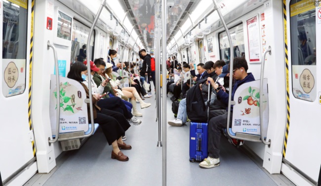 特色中醫(yī)藥科普走進(jìn)徐州地鐵創(chuàng)意車廂廣告，徐州地鐵列車廣告價格
