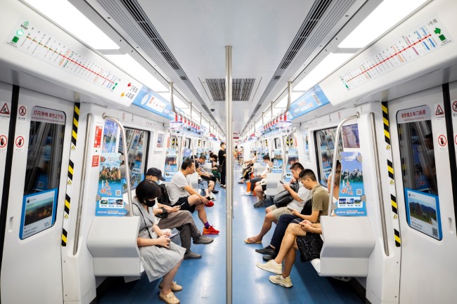 福州地鐵車(chē)內(nèi)貼紙內(nèi)包車(chē)廣告文旅投放案例，福州地鐵列車(chē)廣告價(jià)格