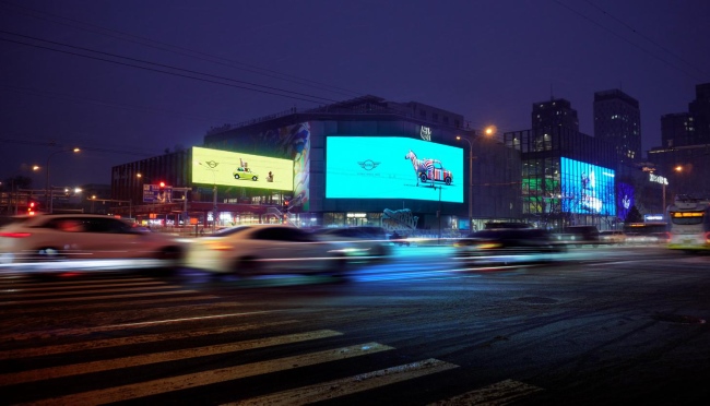 北京朝外THE BOX戶(hù)外三屏LED大屏廣告投放，北京商圈LED大屏廣告價(jià)格
