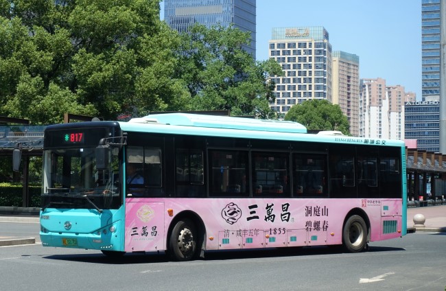 蘇州公交車巴士車身廣告茶葉投放案例，蘇州公交外車身貼廣告價格