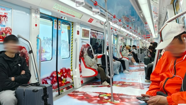 南通地鐵車廂創(chuàng)意全景內(nèi)包車廣告餐飲案例，南通地鐵列車廣告價(jià)格