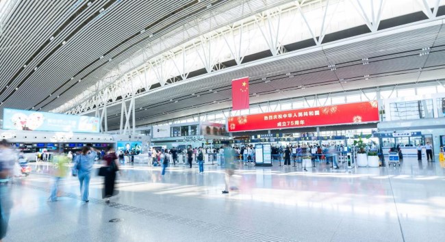 如何觸達(dá)高價(jià)值受眾？機(jī)場(chǎng)廣告投放策略解析