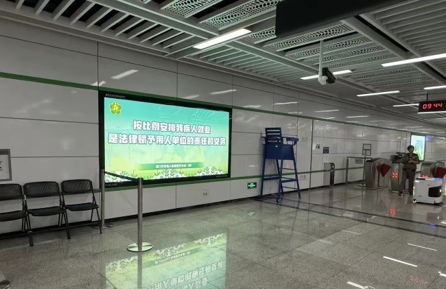 廈門地鐵站廳墻面燈箱廣告投放，廈門地鐵站臺(tái)廣告牌價(jià)格