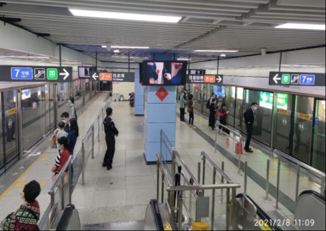 深圳地鐵車廂電視數(shù)量列車廣告，深圳地鐵視頻電視廣告價格