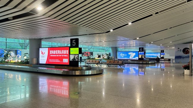 潮汕高鐵站和揭陽機場廣告有哪些相同和不同點？第一戶外傳媒代理發(fā)布相關(guān)廣告的專業(yè)度體現(xiàn)在哪些方面？